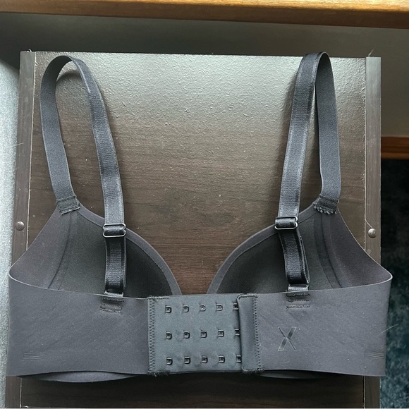 Knix Wireless Black Bra Size 28A - Picture 2 of 6